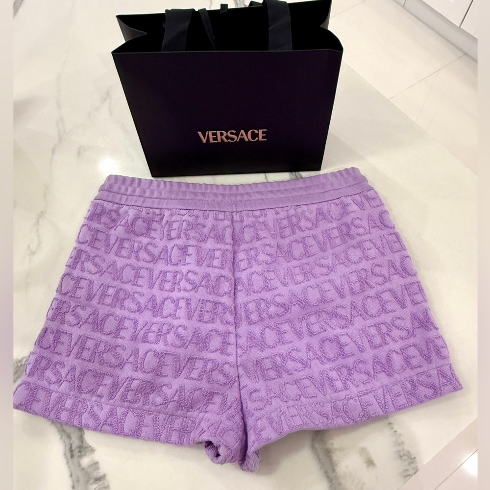 Versace Logo Jacquard Towel Stitched Shorts - Picture 2 of 6